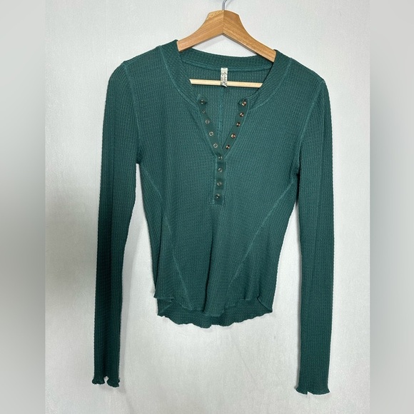 Free People One of the Girls Emerald Jaded Green Waffle Knit Henley Top - small - Picture 5 of 7